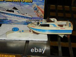 Vintage Radio Shack Radio Controlled Cruiser Boat WithBox + Extra Toy Parts Lot