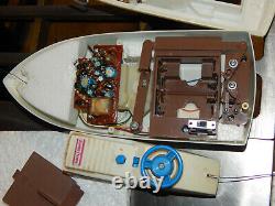 Vintage Radio Shack Radio Controlled Cruiser Boat WithBox + Extra Toy Parts Lot