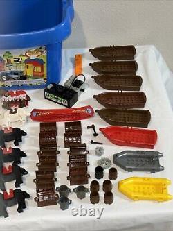Vintage & Recent Lego Minifigures Horses Motor Flags Boats Dragons Animals Parts