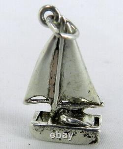 Vintage STERLING SILVER LARGE SAILBOAT BOAT CHARM / PENDANT 2.6 GRAMS