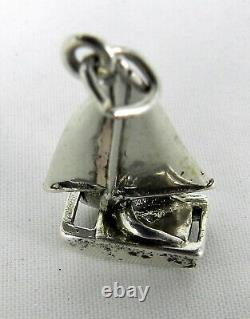 Vintage STERLING SILVER LARGE SAILBOAT BOAT CHARM / PENDANT 2.6 GRAMS