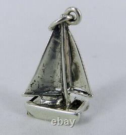 Vintage STERLING SILVER LARGE SAILBOAT BOAT CHARM / PENDANT 2.6 GRAMS