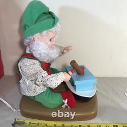 Vintage Santa's Best Christmas Elf Building Boat Animated Animatronic 1990's