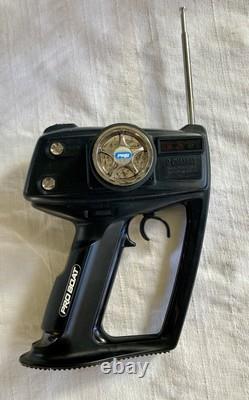 Vintage Shockwave 26 RC Boat in box Parts As Is Remote 2 Battery Packs & Manual