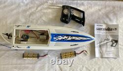 Vintage Shockwave 26 RC Boat in box Parts As Is Remote 2 Battery Packs & Manual