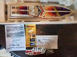Vintage Traxxas Marine Systems 21 Blast RC Boat Untested For Parts Or Repair