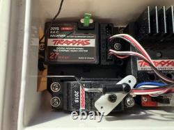 Vintage Traxxas Marine Systems 21 Blast RC Boat Untested For Parts Or Repair