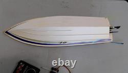 Vintage Traxxas Nitro Vee Boat For Parts Or Repair