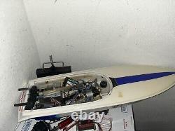 Vintage Traxxas Nitro Vee Boat WithRemote/Engine. Ect For Parts Or Repairs