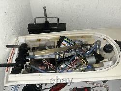 Vintage Traxxas Nitro Vee Boat WithRemote/Engine. Ect For Parts Or Repairs