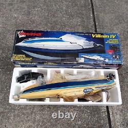 Vintage Traxxas Villain IV twin motor boat for parts or repair see pictures
