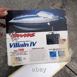 Vintage Traxxas Villain IV twin motor boat for parts or repair see pictures