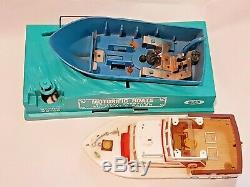 Vtg 1967 Ideal Motorific Boats -king Of The Sea- For Parts No Motor Not Working